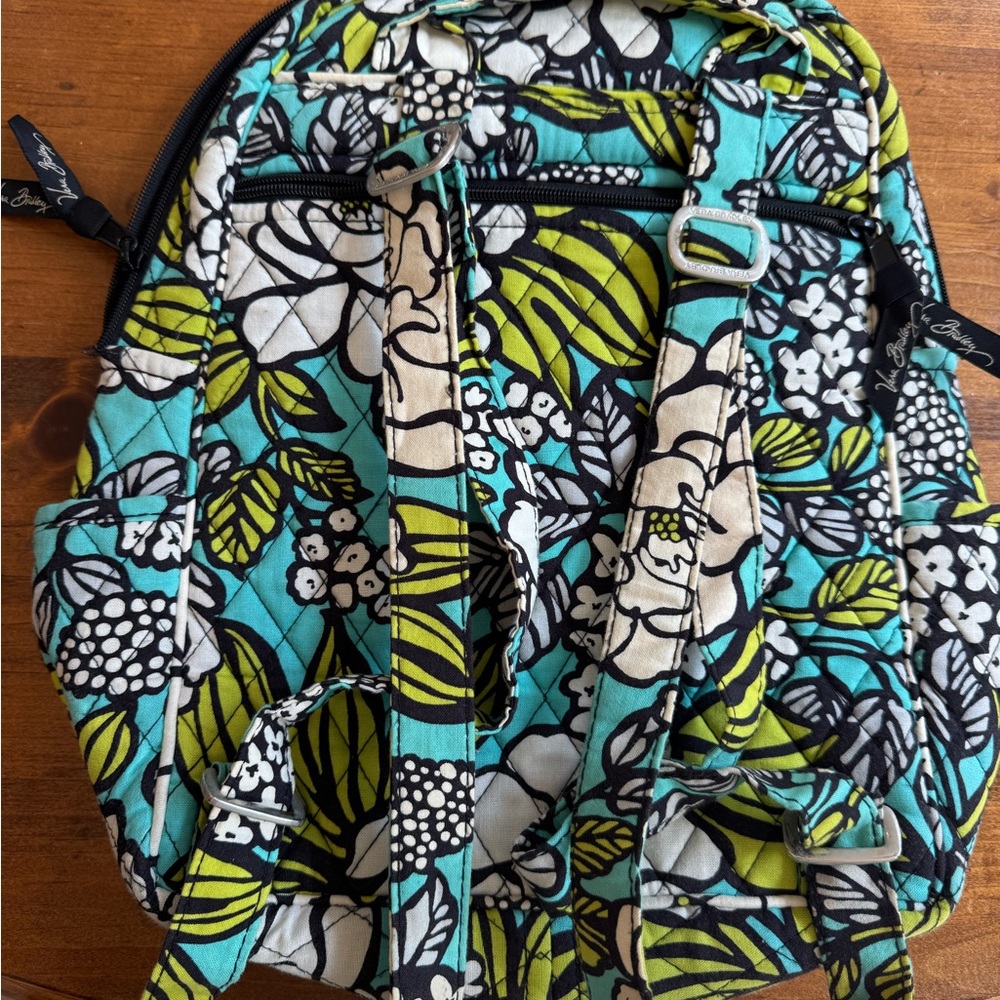 Vera Bradley Blue and Green Floral Backpack- island bloom pattern. Broken zipper - Picture 10 of 10